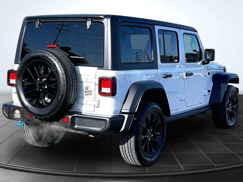 Used 2023 Jeep Wrangler Unlimited w/ Cold Weather Group AWD/4WD image 23