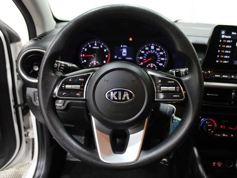 Used 2019 Kia Forte LXS image 9