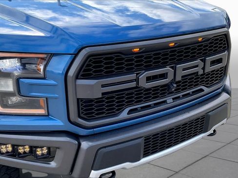 Used 2019 Ford F150 Raptor w/ Equipment Group 802A Luxury AWD/4WD image 29