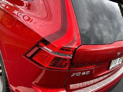 Used 2019 Volvo XC60 T5 Momentum w/ Premium Package image 33