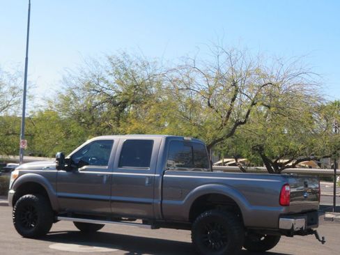 Used 2014 Ford F250 Lariat w/ Lariat Ultimate Package image 5