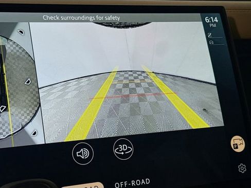 Used 2026 Land Rover Defender 110 X-Dynamic SE image 17