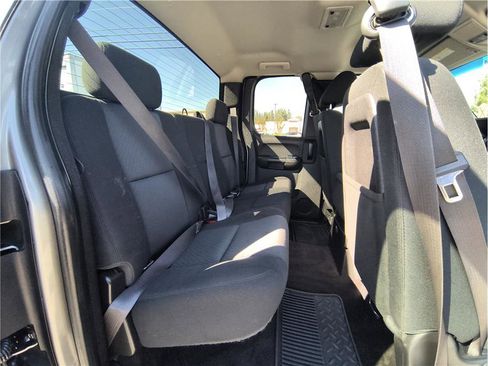 Used 2013 GMC Sierra 2500 SLE w/ SLE Preferred Package image 16