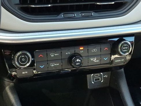 Used 2025 Jeep Compass Limited AWD/4WD image 14