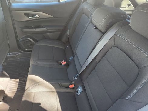 New 2026 Chevrolet Equinox EV LT image 10