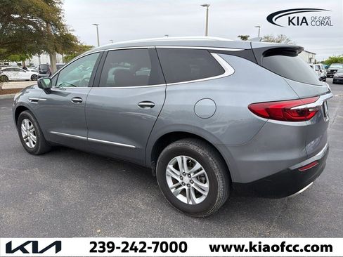 Used 2019 Buick Enclave Essence image 5