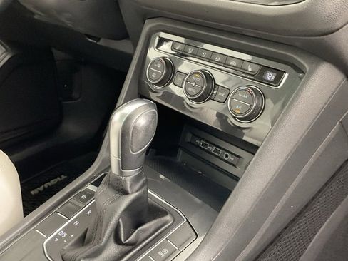 Used 2018 Volkswagen Tiguan SEL image 20
