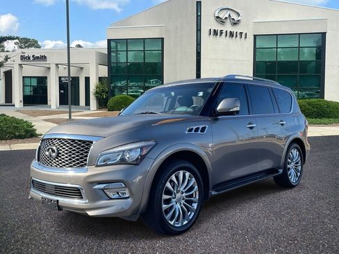 Used 2016 INFINITI QX80 Luxe w/ 22" Wheel Package image 3