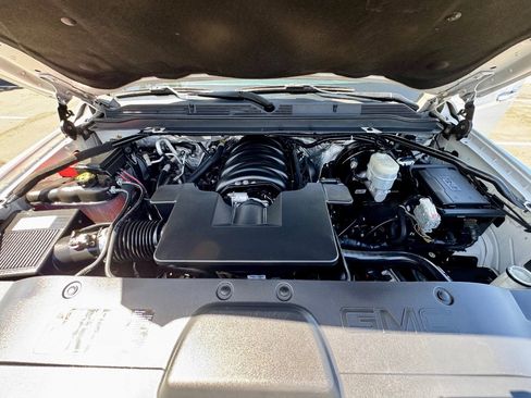 Used 2018 GMC Yukon Denali w/ Denali Ultimate Package AWD/4WD image 23