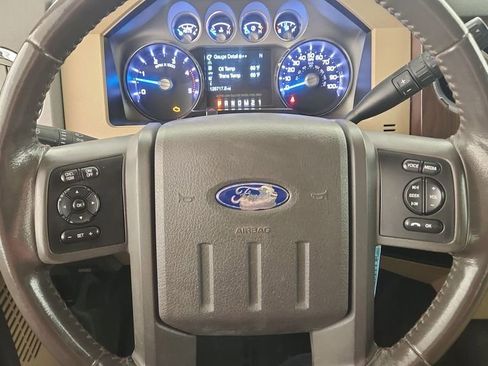 Used 2011 Ford F350 Lariat w/ Lariat Interior Pkg AWD/4WD image 11