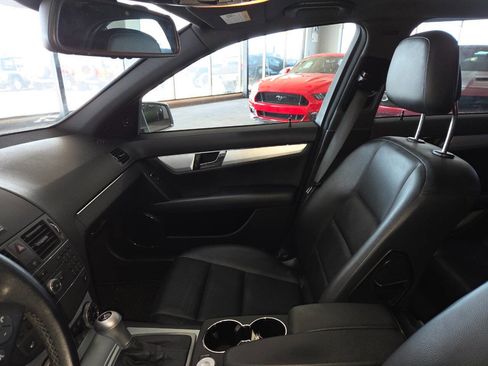 Used 2010 Mercedes-Benz C 300 4MATIC Sedan image 16
