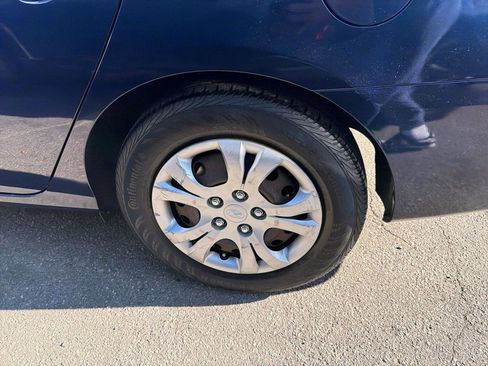 Used 2010 Hyundai Elantra GLS image 13