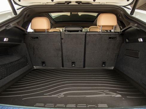 Certified 2026 Porsche Cayenne Coupe AWD/4WD image 38