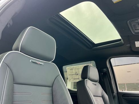 New 2026 GMC Sierra 1500 AT4X AWD/4WD image 15