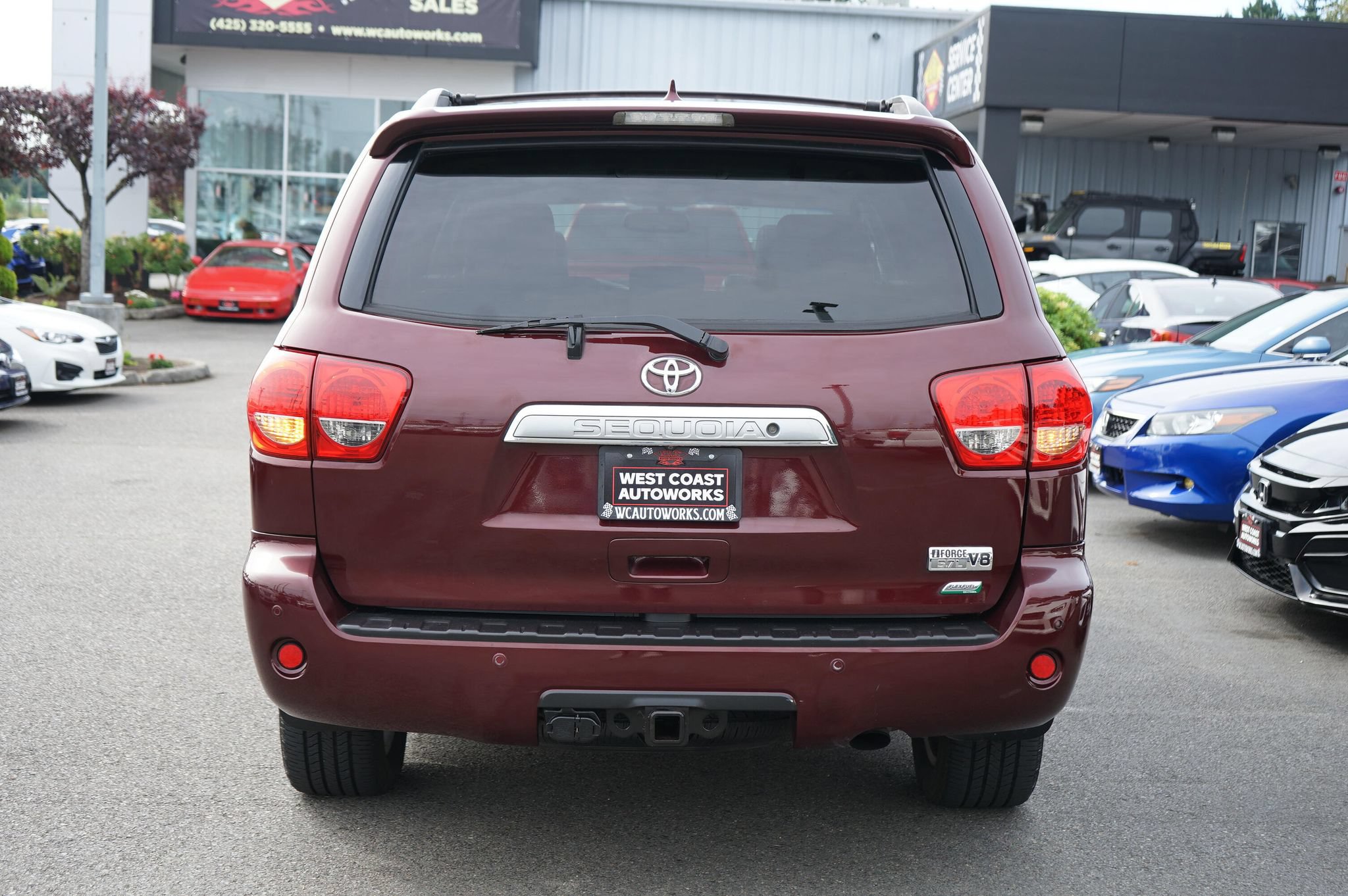 Used 2011 Toyota Sequoia Platinum AWD/4WD image 4