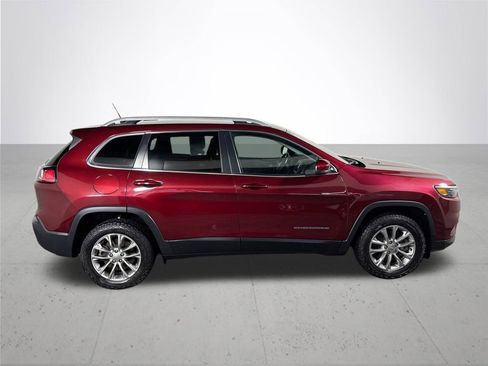 Used 2019 Jeep Cherokee Latitude Plus w/ Cold Weather Group image 5