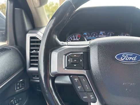 Used 2019 Ford Expedition Platinum image 13