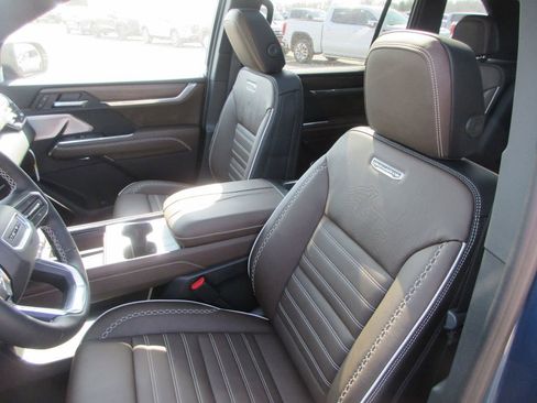 New 2026 GMC Acadia Denali Ultimate image 12