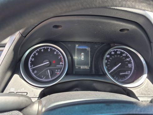 Used 2020 Toyota Camry LE FWD image 10