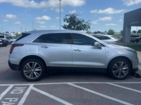 Used 2020 Cadillac XT5 Premium Luxury FWD image 4