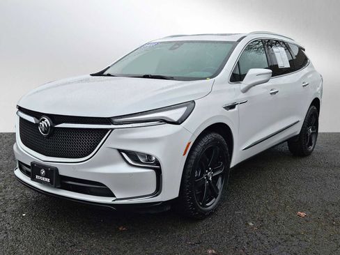 Used 2023 Buick Enclave Essence w/ Experience Buick Package image 7