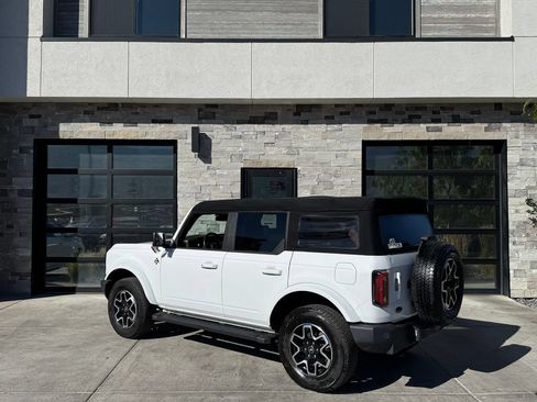 Used 2023 Ford Bronco Outer Banks AWD/4WD image 5