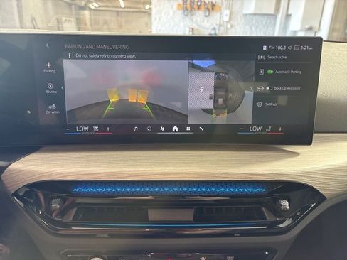 Used 2025 BMW 330i xDrive 330i xDrive image 20