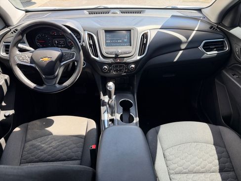 Used 2018 Chevrolet Equinox LT FWD image 12