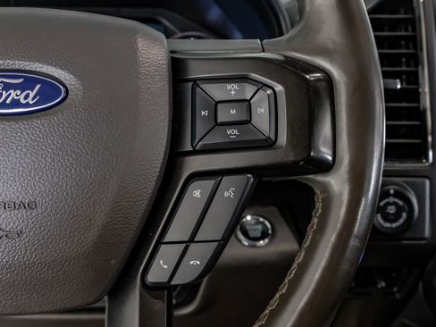 Used 2018 Ford Expedition Limited AWD/4WD image 17