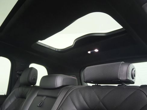 Certified 2025 BMW X7 xDrive40i w/ M Sport Package AWD/4WD image 15