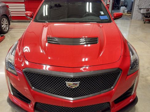 Used 2019 Cadillac CTS V w/ Carbon Fiber Package RWD image 27
