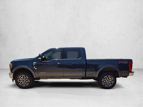 Used 2019 Ford F250 Lariat w/ Lariat Ultimate Package AWD/4WD image 8