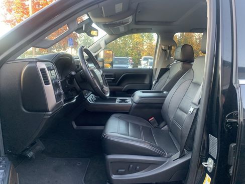 Used 2017 GMC Sierra 3500 Denali w/ Duramax Plus Package image 7