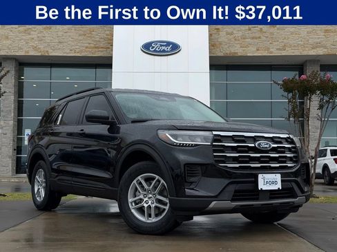 New 2026 Ford Explorer Active AWD/4WD image 1