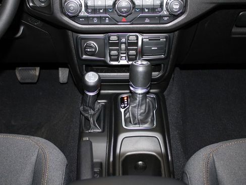 New 2026 Jeep Wrangler Sport S image 20