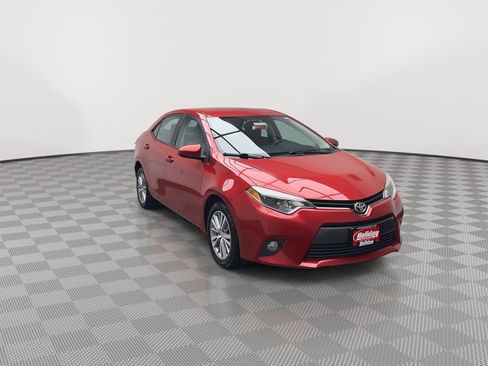 Used 2015 Toyota Corolla LE image 30