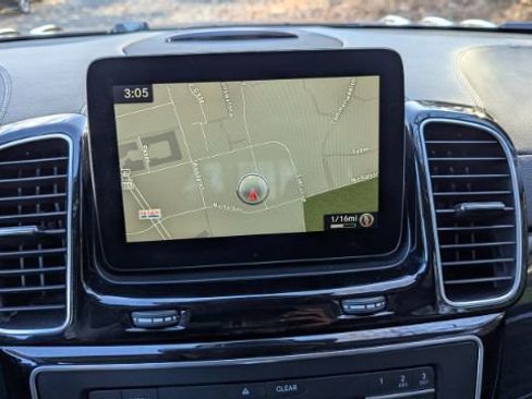 Used 2017 Mercedes-Benz GLS 550 4MATIC image 36