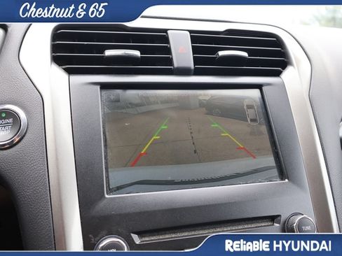 Used 2018 Ford Fusion SE w/ Fusion SE Technology Package FWD image 34