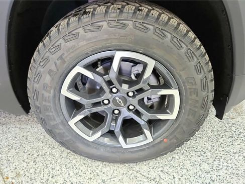 New 2026 Chevrolet Equinox ACTIV image 13