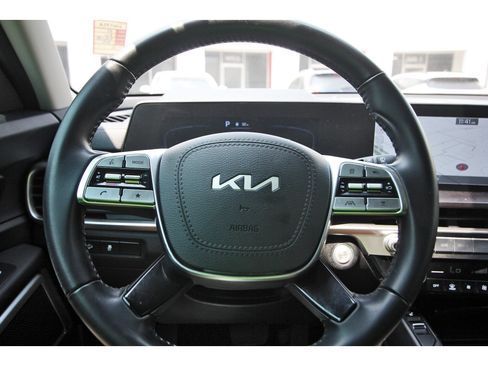 Certified 2023 Kia Telluride S w/ S Sunroof Package FWD image 15