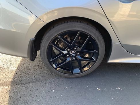 Used 2025 Honda Civic Sport image 19