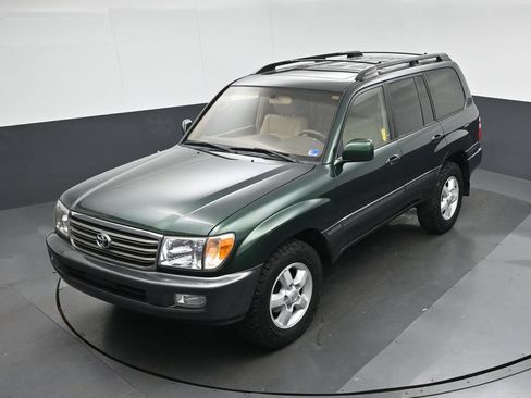 Used 2004 Toyota Land Cruiser AWD/4WD image 55