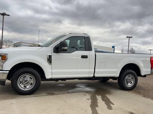 Used 2022 Ford F350 XL w/ Power Equipment Group image 5