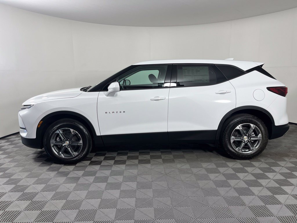 New 2026 Chevrolet Blazer LT w/ LPO, Floor Liner Package FWD image 2