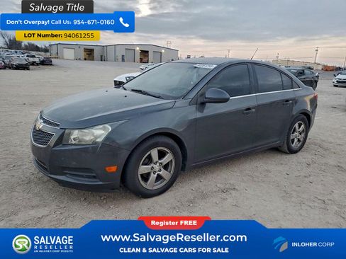Used 2013 Chevrolet Cruze LT FWD image 1