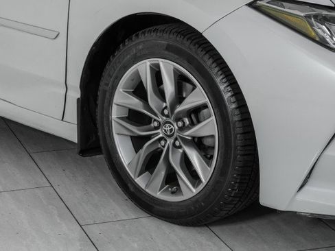 Used 2019 Toyota Avalon XLE w/ Moonroof Package FWD image 58