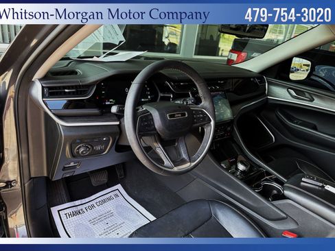 Used 2022 Jeep Grand Cherokee Limited 4xe w/ Luxury Tech Group II image 10