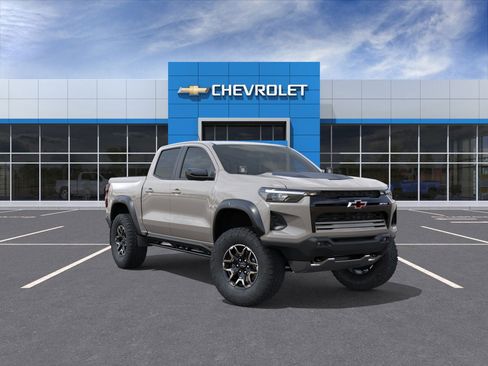 Used 2026 Chevrolet Colorado ZR2 w/ Technology Package AWD/4WD image 38