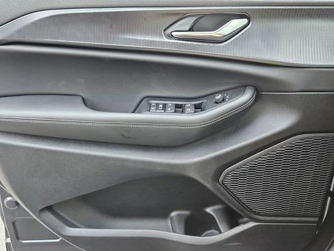 New 2025 Jeep Grand Cherokee Altitude image 15