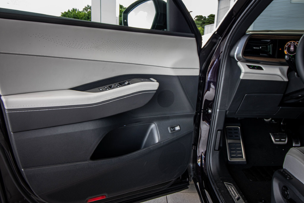 New 2027 Volkswagen Atlas SEL R-Line AWD/4WD image 23